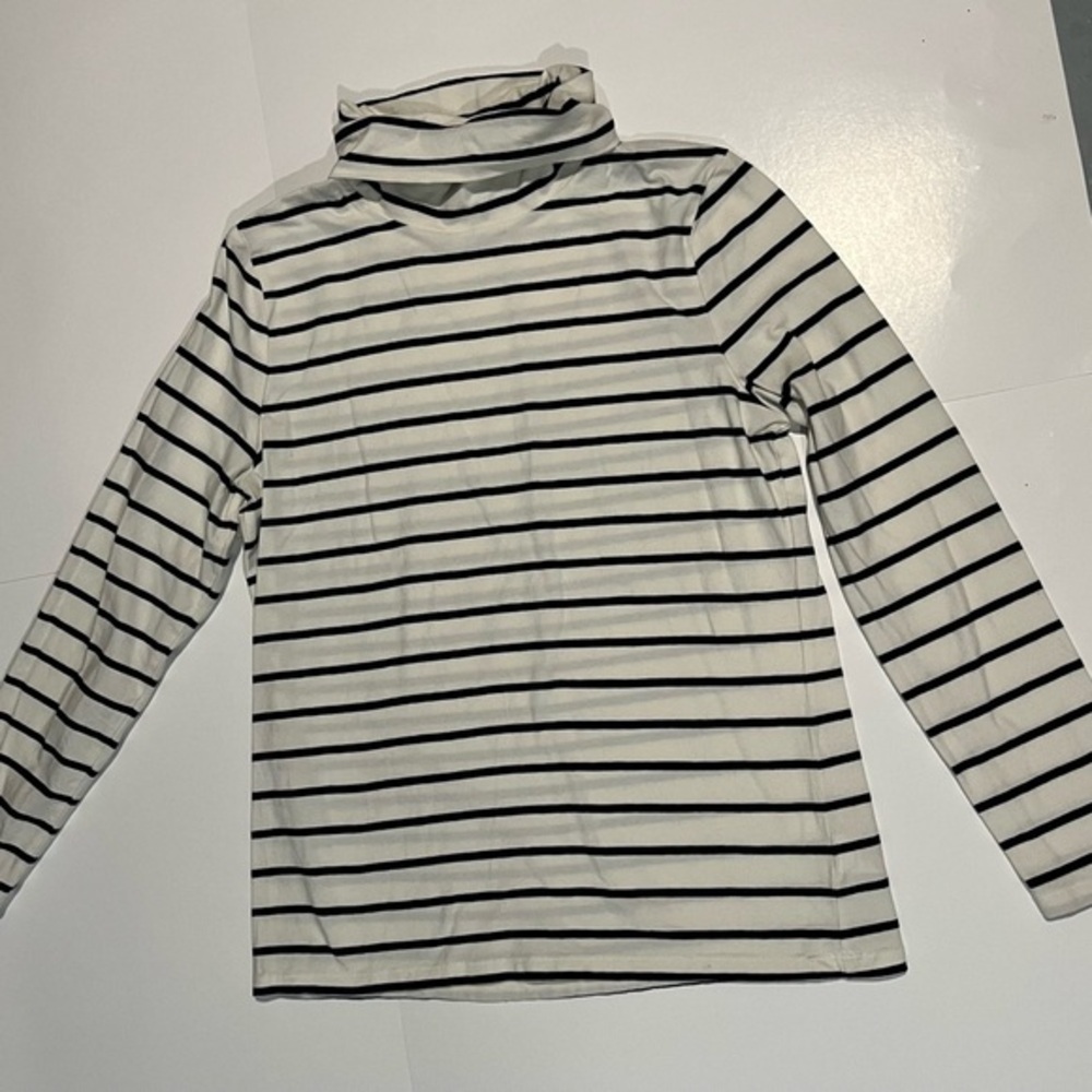 Talbots White and Blue Fitted Ribbed Long Sleeve Tee